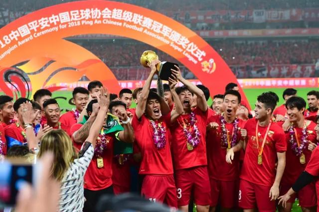 曼联欲以4700万镑买进德容 但哈维坚称其不会离开